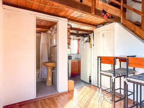 Depto Tipo Casa 2 ambientes con 1 baño