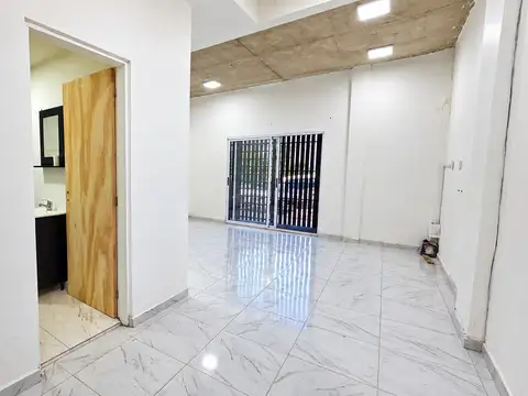MONOAMBIENTE EN ALQUILER - PLANTA BAJA AL FRENTE - LOMAS DE ZAMORA