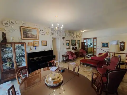 Departamento en Venta de 4 dormitorios