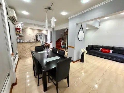 CASA 6 AMBIENTES CON PATIO EN VENTA WILDE