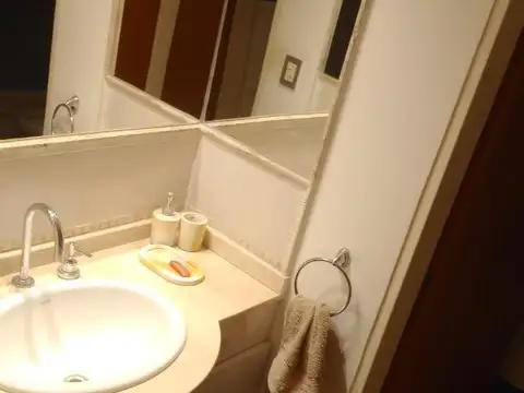 Departamento en Alquiler en Solares de Santa María, $ 700.000