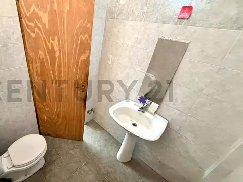 suboficial perdomo 2000, Piso 0