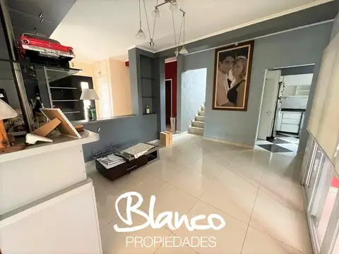 Casa 5 ambientes con 3 baños