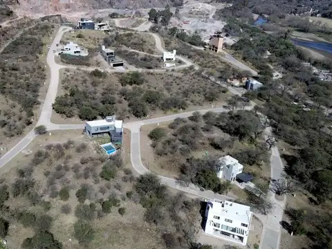 Camino a la Laguna Azul