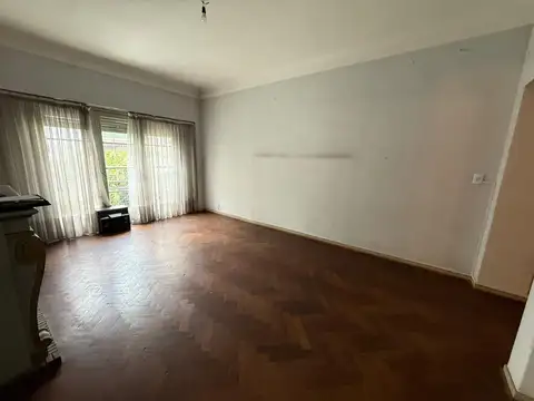 Aráoz 2200, Piso 1