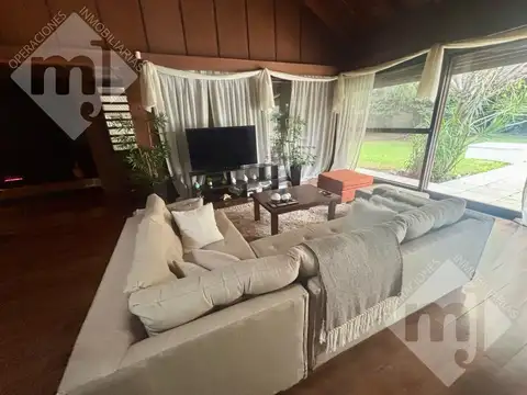 Casa en Venta de 5 dormitorios