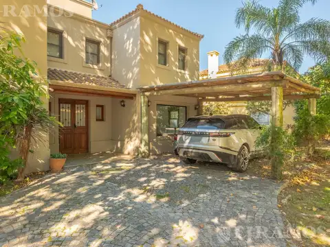 Casa en Venta de 5 dormitorios