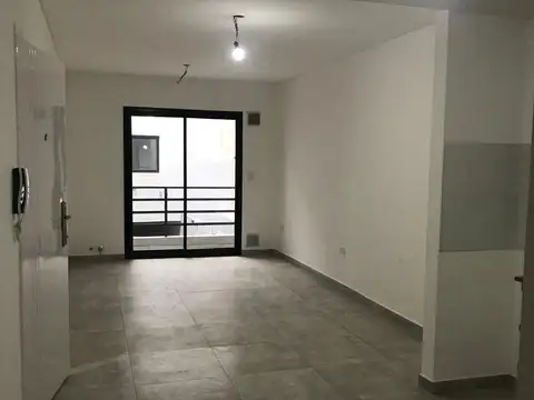 Francisco Portela 600, Piso 1
