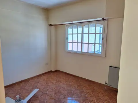 Depto Tipo Casa en Venta en Liniers, USD 69.000