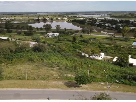 Terreno en Venta en Victoria, USD 490.000