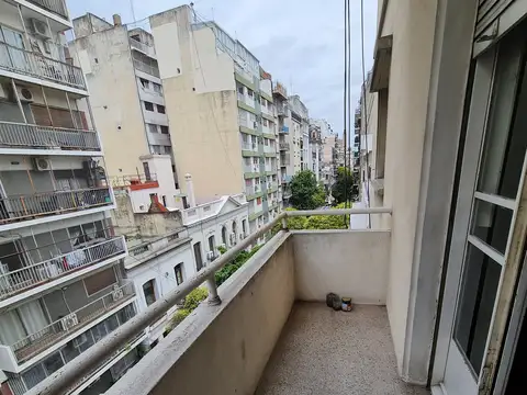 Teniente General Juan Domingo Perón 2200, Piso 4