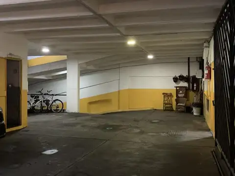 VENTA COCHERA CUBIERTA