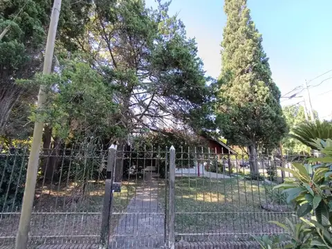 Importante terreno en esquina en City Bell entre caminos – Ideal desarrollo o inversión