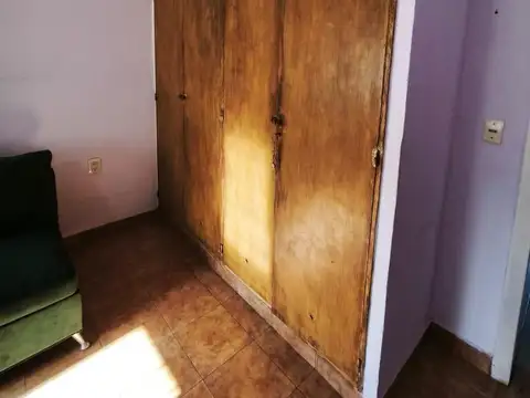Casa 2 ambientes con 1 baño