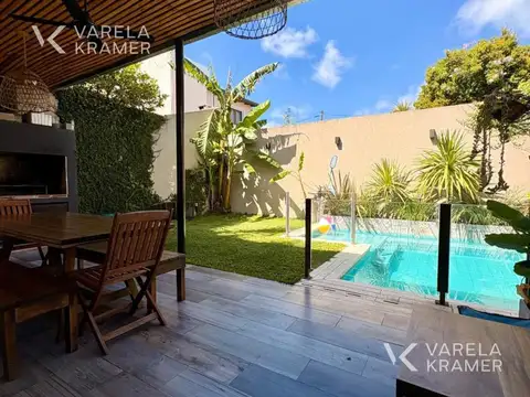 Casa 4 ambientes con 2 baños