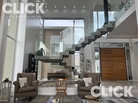 Casa 5 ambientes con 2 baños