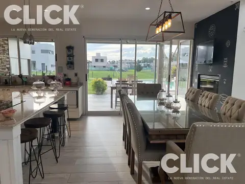 Casa en Venta al Oeste
