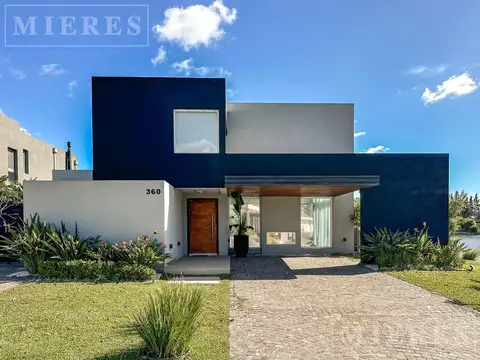 Excelente Casa en venta A LA LAGUNA en La Comarca, Bancalari