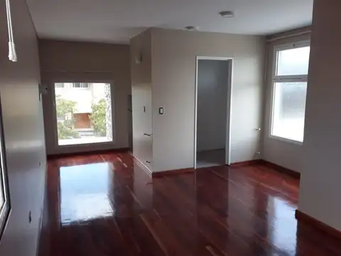 Casa en Alquiler en Coronel Dorrego, $ 2.500.000