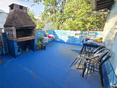 PH 4 Ambientes en planta baja al frente.  Patio, Terraza y Parrilla