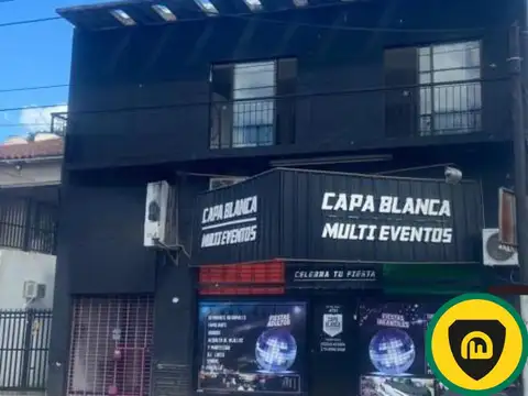 LOCAL USO MULTIPLE  PB + SALON DE PA -Av Peron al 4700