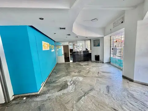 Local en venta balvanera en esquina