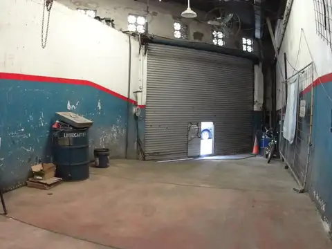 Galpon en Venta en Chacarita, USD 350.000