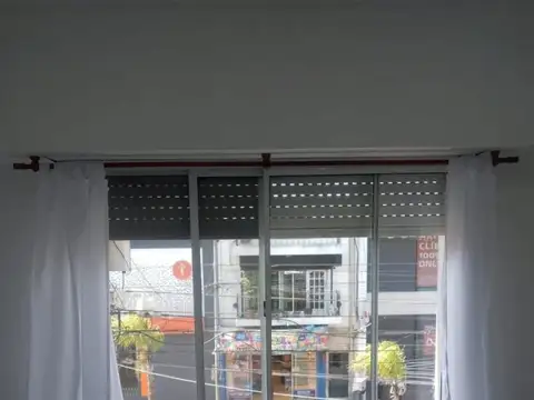 Venta de local en el centro de Tigre, lote apto edificio