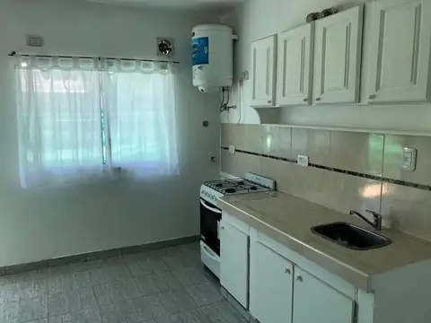 Departamento en Alquiler en Bella Vista, $ 450.000