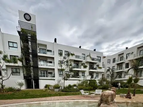 Sol De Mayo Y Dr Luis Agote