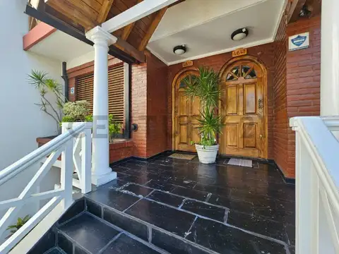 RETASADO! - Venta PH tipo casa 4 ambientes en Parque Avellaneda