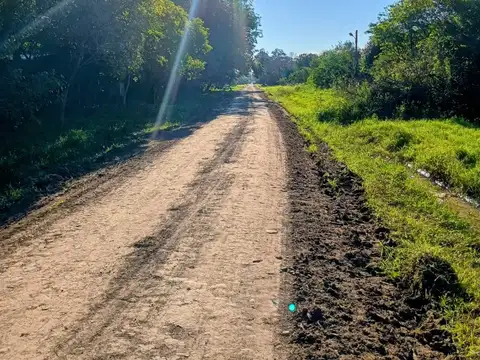 Calles lindantes: Juan Riela, Sabino Zabala, Pedro Panelati y Domingo Selva