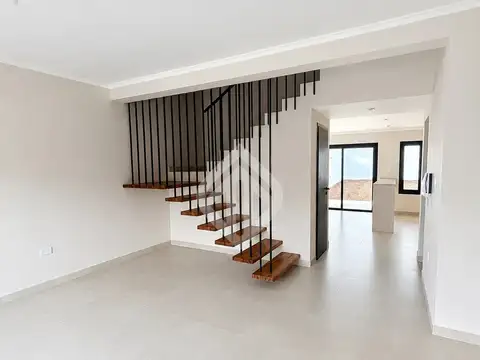 Dúplex en venta - FINANCIADO - Grand Bourg - Salta