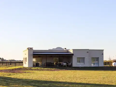 Venta de Casa en Chacra de 1ha en Haras el Malacate, naturaleza y seguridad