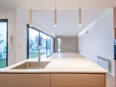 Casa en Venta en Villa General Mitre, USD 430.000