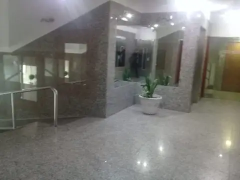 San Lorenzo 2200, Piso 1