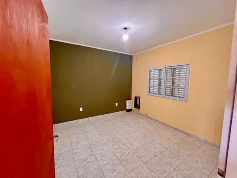 ALQUILER  CASA 3 DORMITORIOS  CORONDA