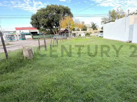 TERRENO EN EXCELENTE UBICACIÓN - ÚNICO EN LA ZONA