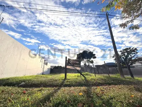 TERRENO EN EXCELENTE UBICACIÓN - ÚNICO EN LA ZONA