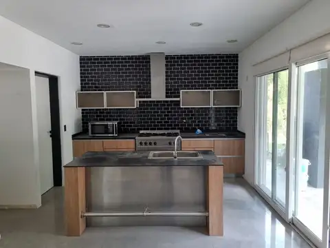 Casa en Alquiler en Nordelta Los Sauces, USD 2.800