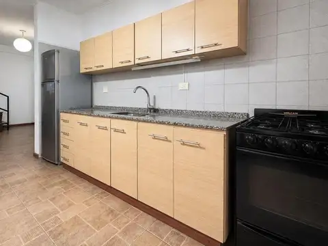 Depto Tipo Casa 3 ambientes con 2 baños