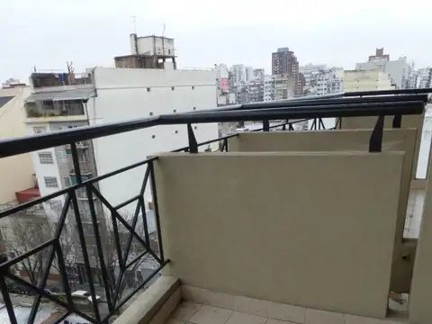 ALQUILER MONOAMBIENTE AL FRENTE CON BALCON Y CON AMENITIES