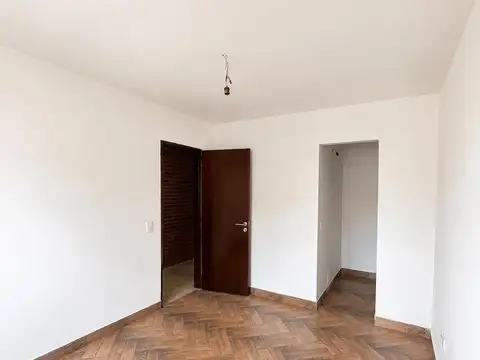Depto Tipo Casa en Venta 50 años