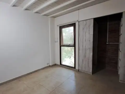 Vieytes e/ Entre Ríos y Buenos Aires