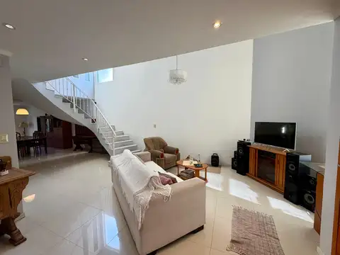 Casa en Venta en Pizzurno, USD 300.000