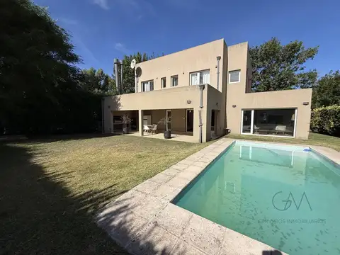 Casa en Venta de 5 dormitorios