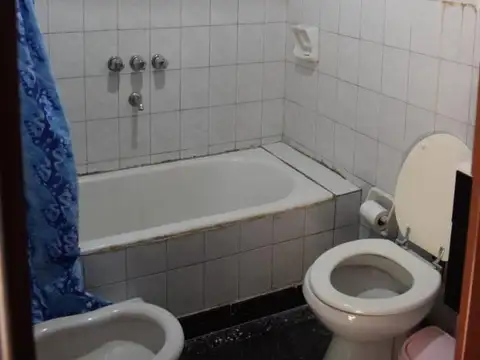 Depto Tipo Casa en Venta con 1 cocheras