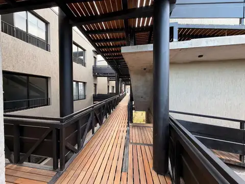 Departamento en Alquiler con 1 cocheras