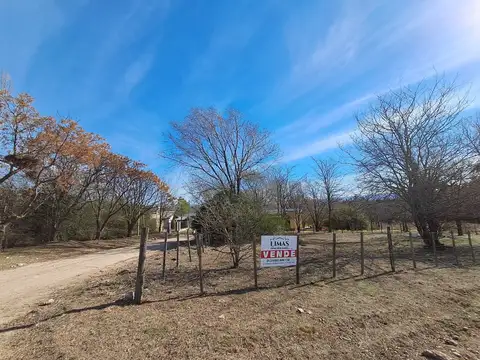 Hermoso terreno a 2 cuadras del río.