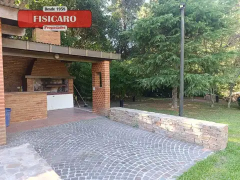 Casa 4 ambientes con 3 baños